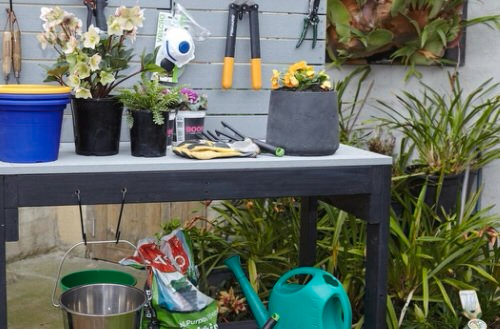Perfectly built potting bench