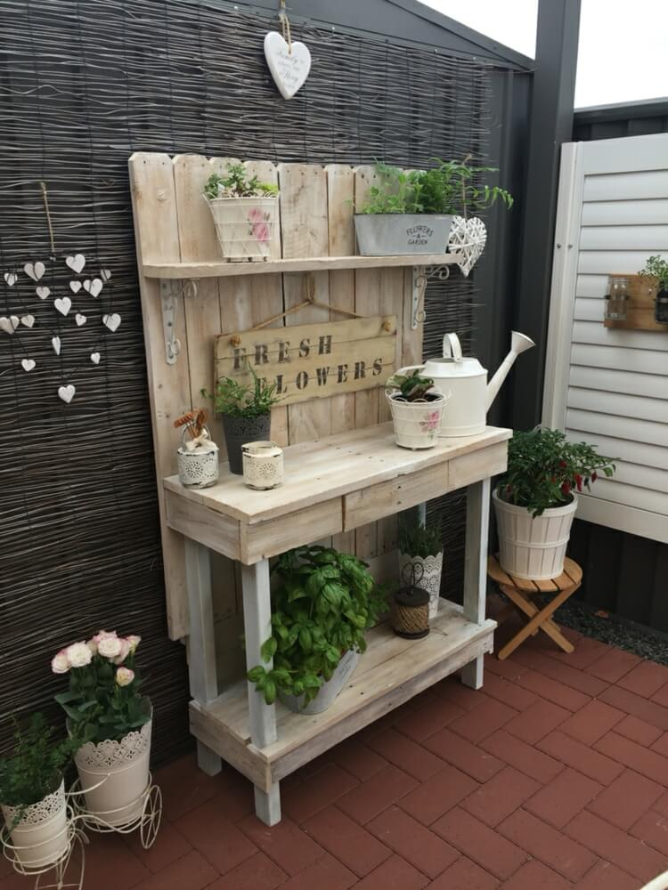 Potting bench with a fence board