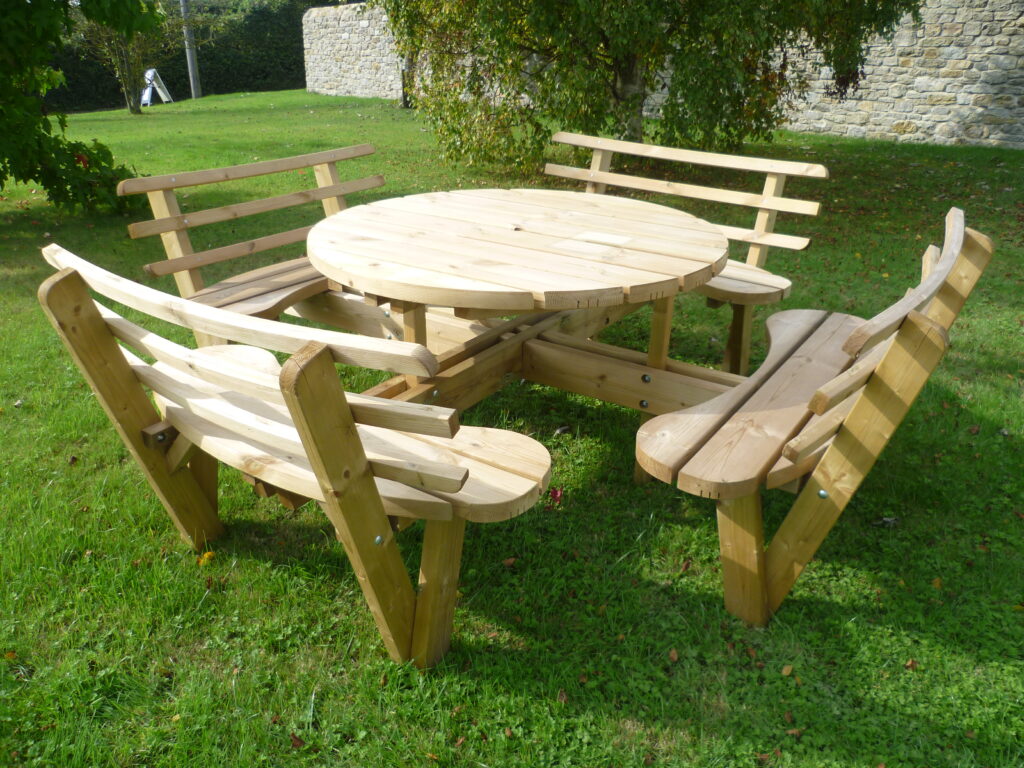 Classic Round Picnic Table
