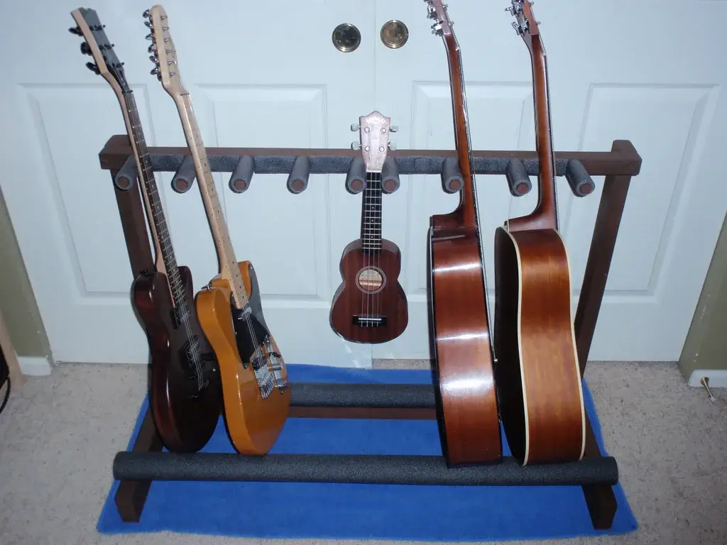 Large Multiple Guitar Stand
